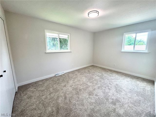 21113 Willow Lane, Strongsville, OH 44149