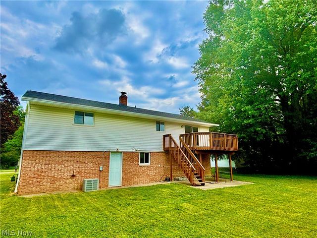 21113 Willow Lane, Strongsville, OH 44149