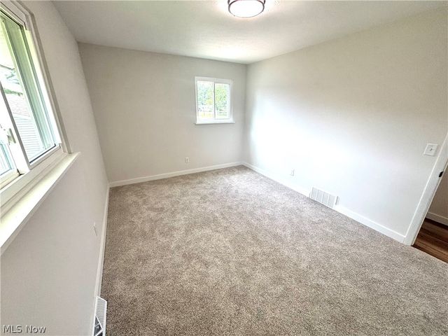21113 Willow Lane, Strongsville, OH 44149