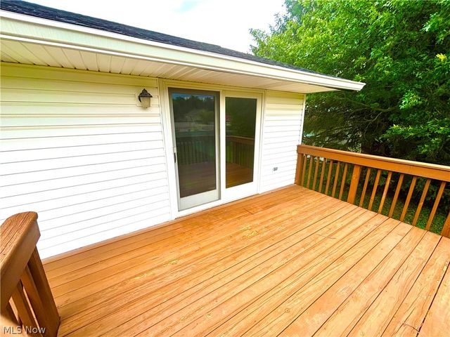 21113 Willow Lane, Strongsville, OH 44149