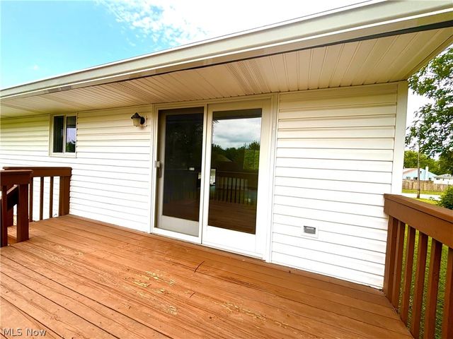 21113 Willow Lane, Strongsville, OH 44149