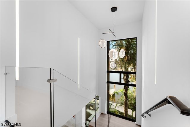 1100 Sandpiper ST, Naples, FL 34102