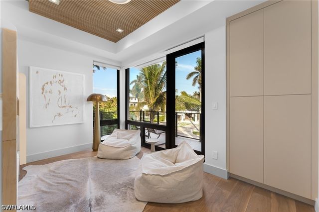 1100 Sandpiper ST, Naples, FL 34102