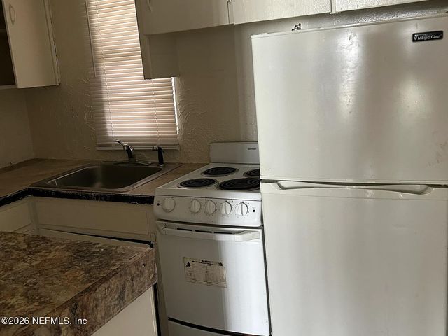 1617 W 13TH Street 2, Jacksonville, FL 32209