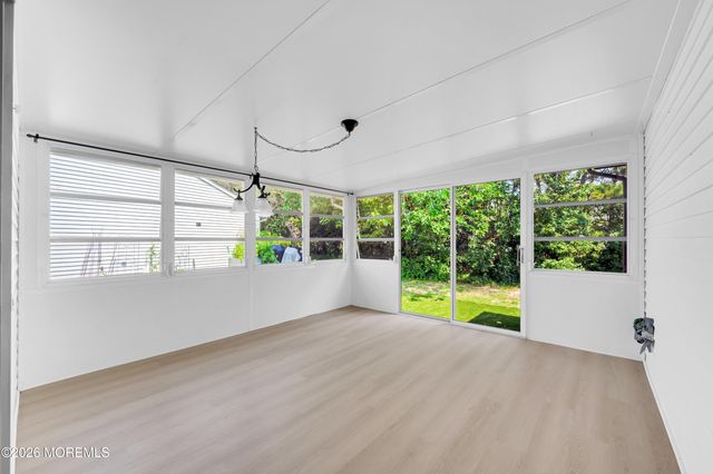 17 Seaview Avenue, Brick, NJ 08723