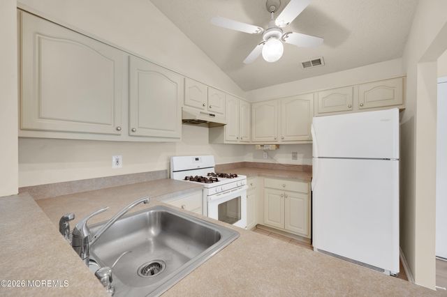 17 Seaview Avenue, Brick, NJ 08723