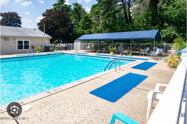 17 Seaview Avenue, Brick, NJ 08723