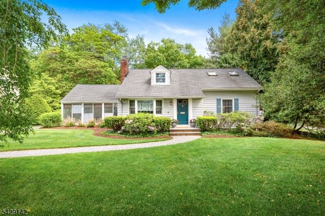 957 Willow Grove Rd, Westfield Town, NJ 07090