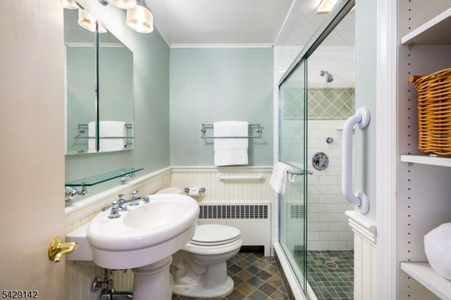 957 Willow Grove Rd, Westfield Town, NJ 07090