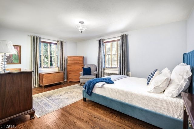 957 Willow Grove Rd, Westfield Town, NJ 07090