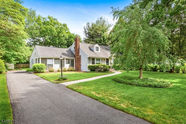 957 Willow Grove Rd, Westfield Town, NJ 07090