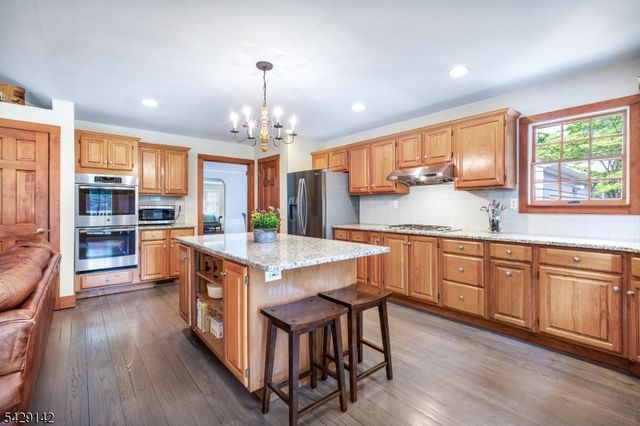 957 Willow Grove Rd, Westfield Town, NJ 07090