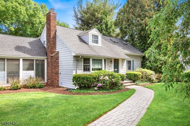 957 Willow Grove Rd, Westfield Town, NJ 07090
