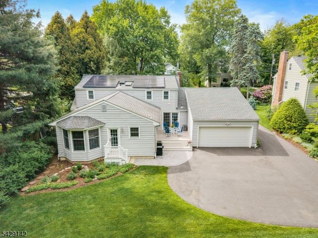 957 Willow Grove Rd, Westfield Town, NJ 07090