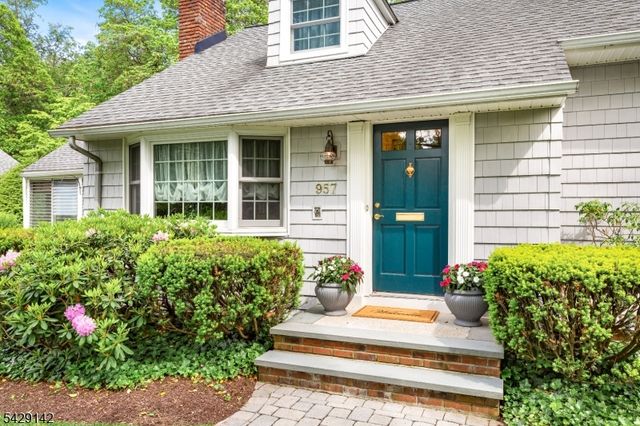 957 Willow Grove Rd, Westfield Town, NJ 07090