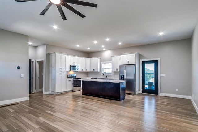 454 Wyldwood Way, Berea, KY 40403