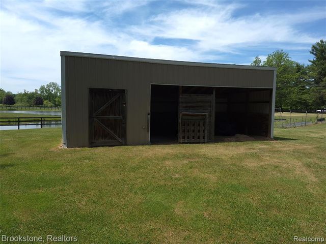 5910 Spring Valley Lane, Dryden, MI 48428