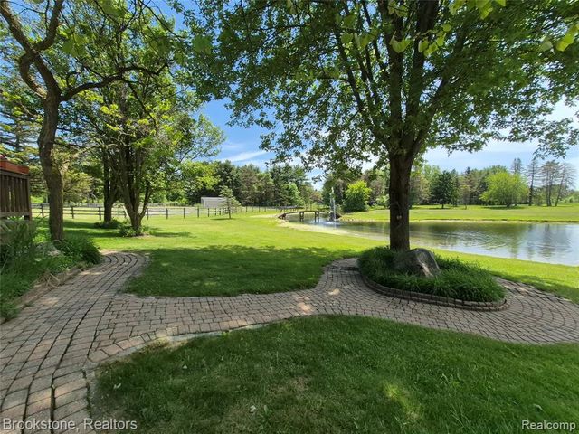 5910 Spring Valley Lane, Dryden, MI 48428