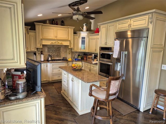 5910 Spring Valley Lane, Dryden, MI 48428