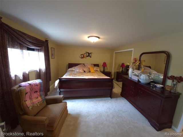 5910 Spring Valley Lane, Dryden, MI 48428