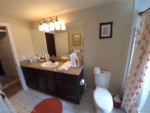 5910 Spring Valley Lane, Dryden, MI 48428