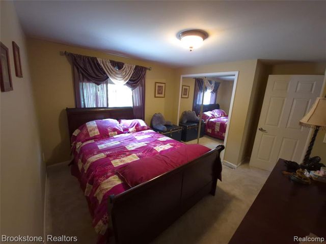 5910 Spring Valley Lane, Dryden, MI 48428