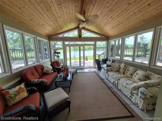 5910 Spring Valley Lane, Dryden, MI 48428