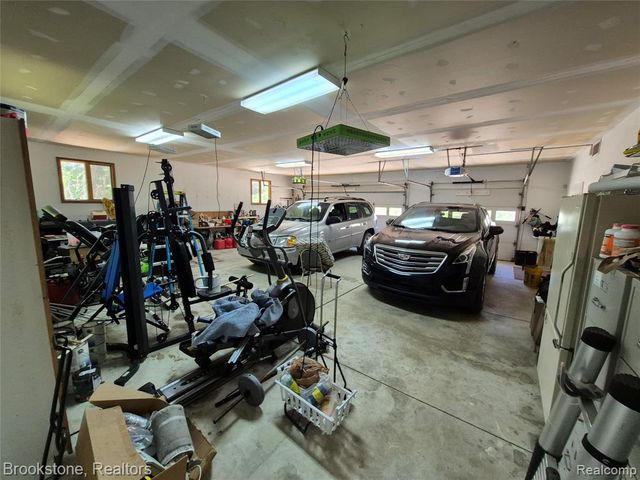 5910 Spring Valley Lane, Dryden, MI 48428