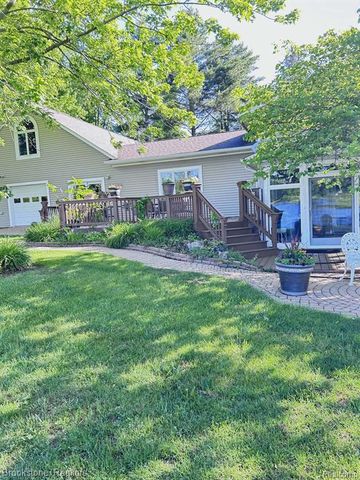 5910 Spring Valley Lane, Dryden, MI 48428