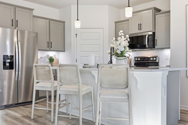 8113 Smooth Whiskey Circle, New Ellenton, SC 29809