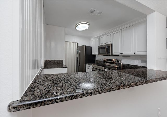 2101 FOX CHASE BOULEVARD 107, Palm Harbor, FL 34683