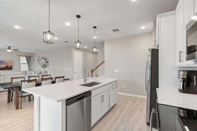 1542 SUGARBELLE CIRCLE, Mascotte, FL 34753