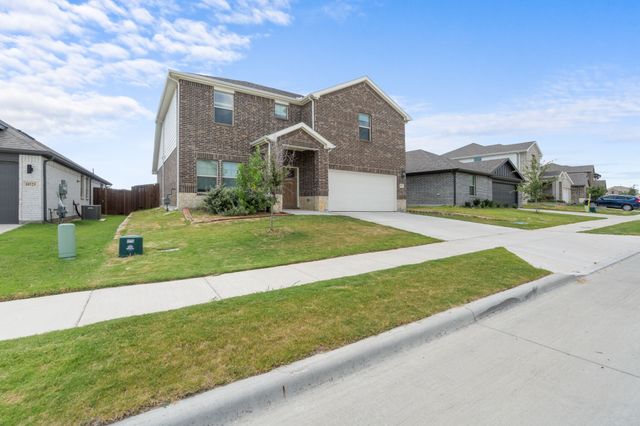 10529 Tuxinaw Trail, Fort Worth, TX 76179