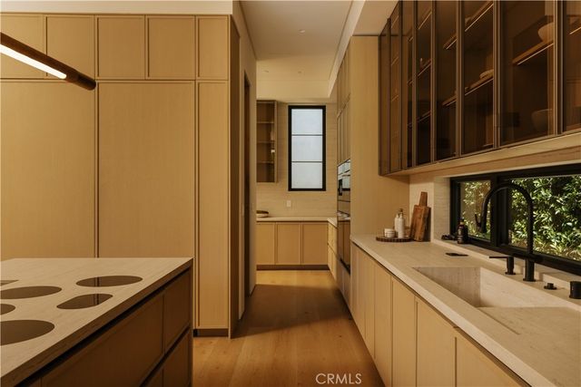14758 Morrison Street, Sherman Oaks, CA 91403