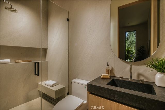 14758 Morrison Street, Sherman Oaks, CA 91403