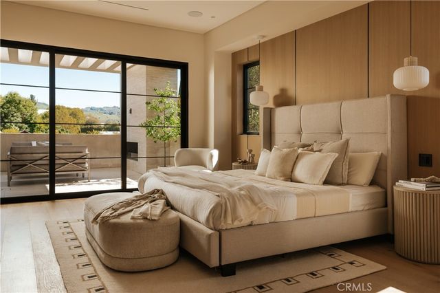 14758 Morrison Street, Sherman Oaks, CA 91403