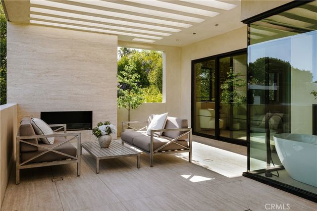 14758 Morrison Street, Sherman Oaks, CA 91403