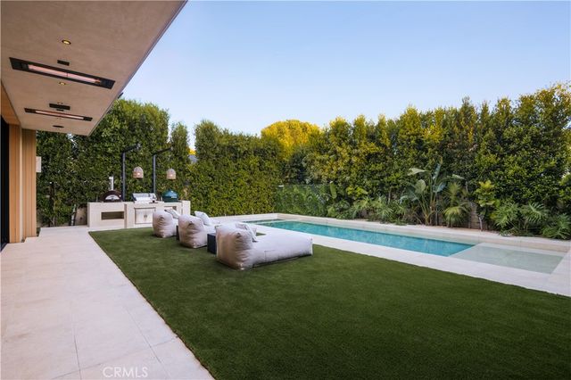 14758 Morrison Street, Sherman Oaks, CA 91403