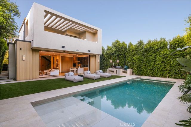 14758 Morrison Street, Sherman Oaks, CA 91403