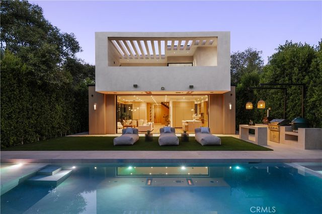 14758 Morrison Street, Sherman Oaks, CA 91403