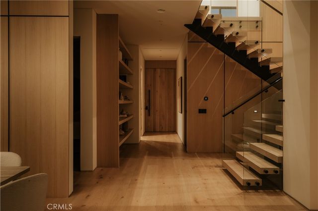 14758 Morrison Street, Sherman Oaks, CA 91403
