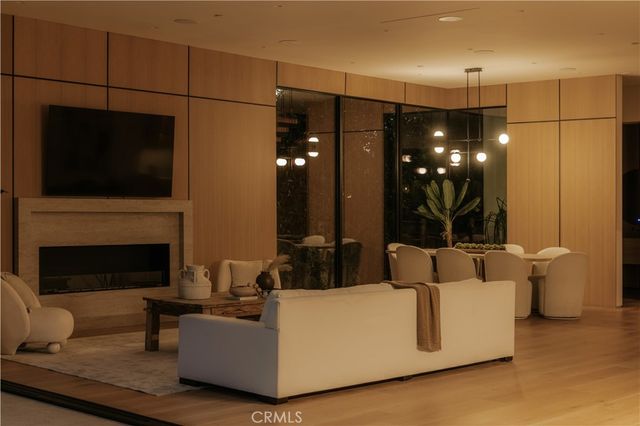 14758 Morrison Street, Sherman Oaks, CA 91403