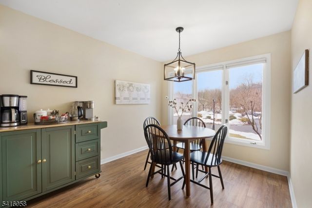 16 Riggs Ct, Bernards Twp., NJ 07920