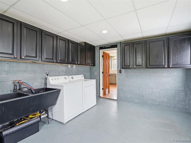 117 Kenyon Road, Algonac, MI 48001