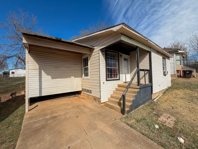 1213 W Morgan Street, Denison, TX 75020