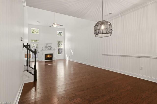 6211 Stonewick Drive, Jamestown, NC 27282