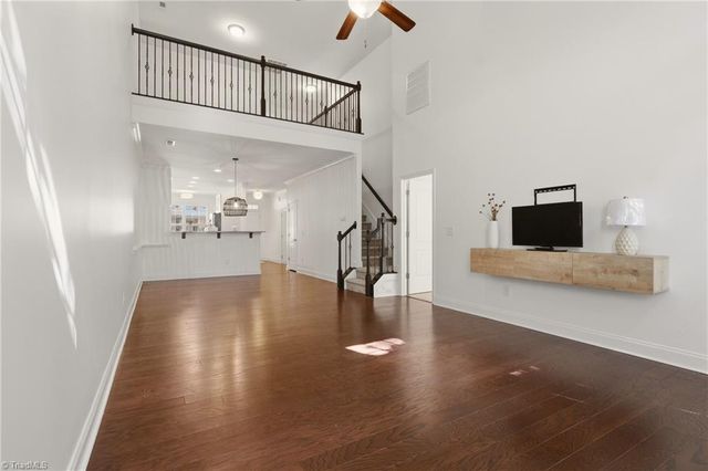 6211 Stonewick Drive, Jamestown, NC 27282