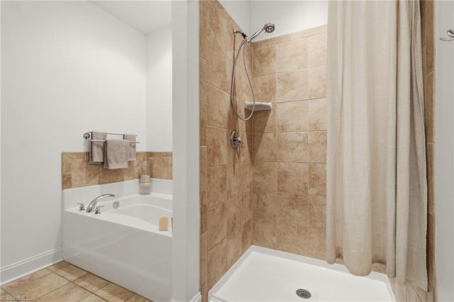 6211 Stonewick Drive, Jamestown, NC 27282