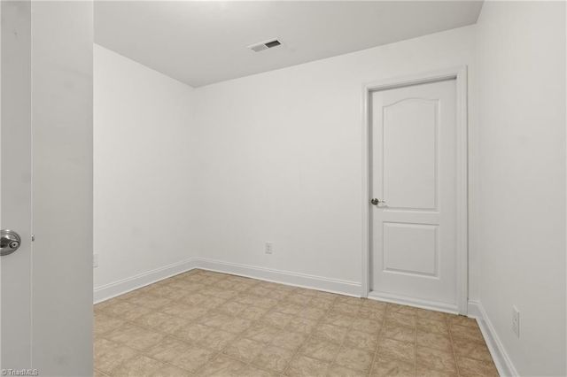 6211 Stonewick Drive, Jamestown, NC 27282