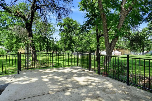 1017 Jarvis Lane, Azle, TX 76020